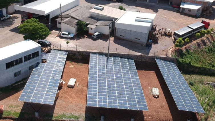 Energia-Solar-Rural-Guapore-SolarPowerEnergy-Sistema-fotovoltaico-Guapore-Cereais-Menin-min