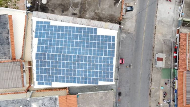 Energia Solar em Contagem - Supermercado Arrastão Pejoal - Solar Power Energy