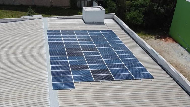 sistema-fotovoltaico-em-nova-serrana-min